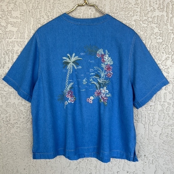 Koret Tops - Vintage Koret City Blues Chambray Embroidered Beaded Palm Tree Button Down Top